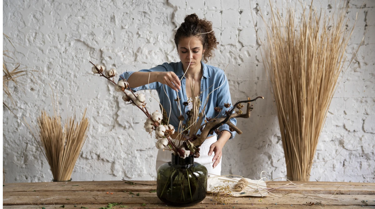 dekoracje jesienne - suszone kwiaty do wazonu