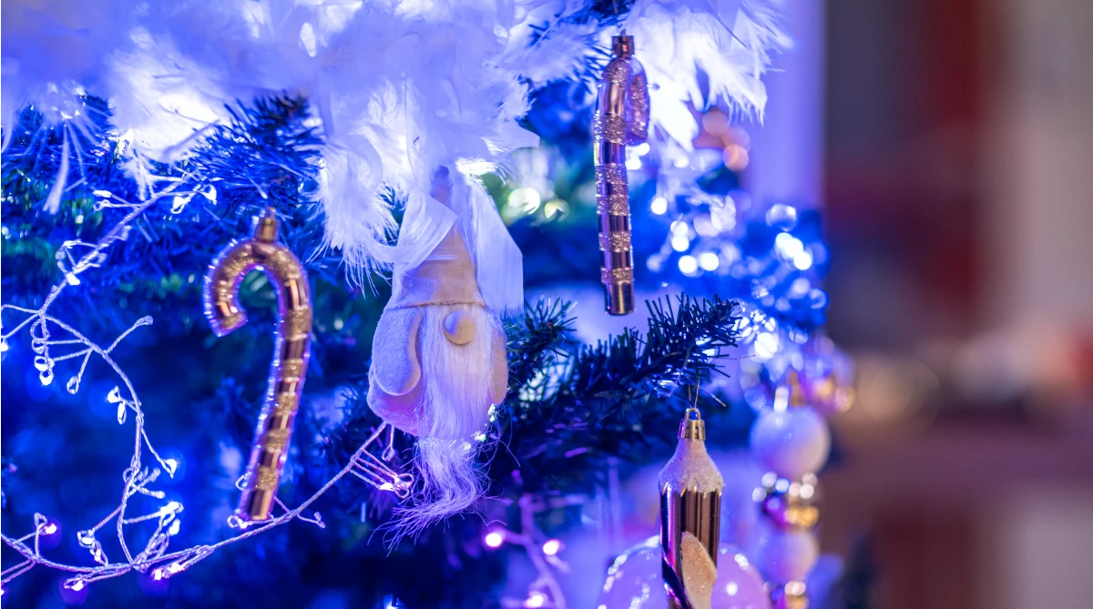 lampki choinkowe dekoracyjne na świąteczne drzewko