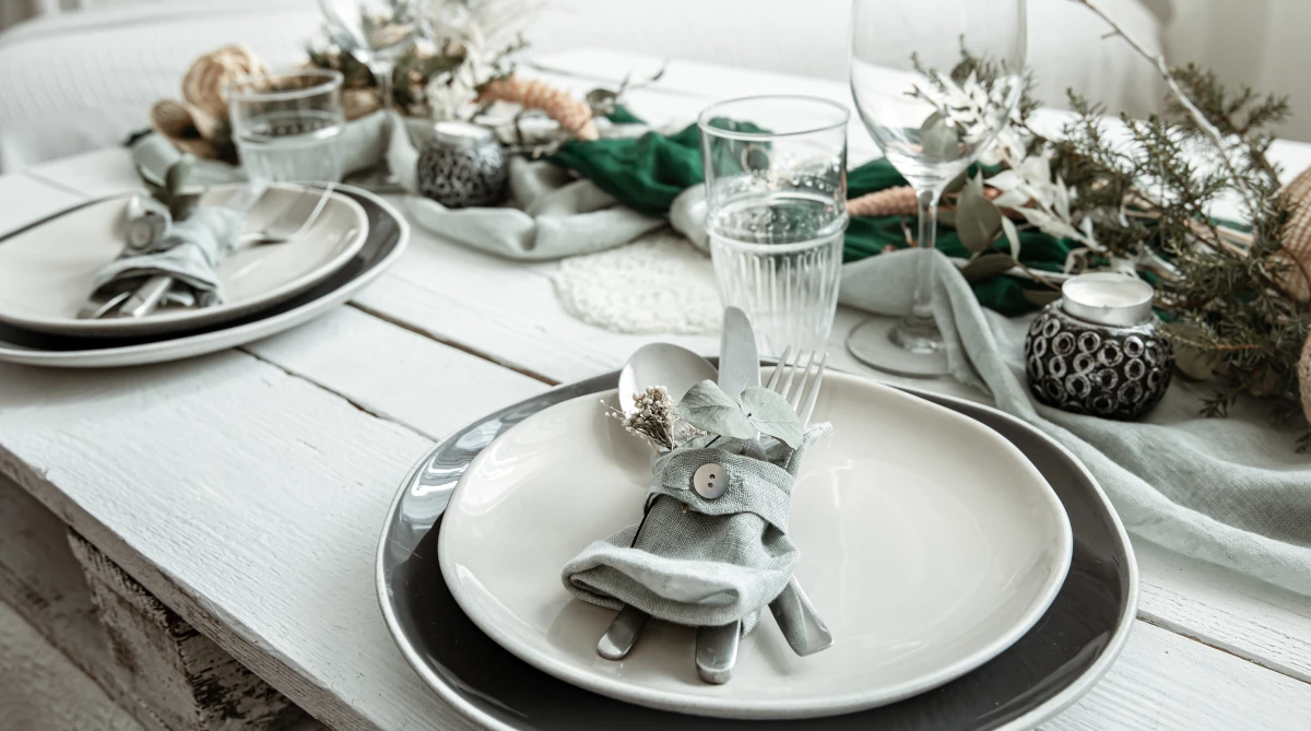 ozdoby świąteczne na stół wigilijny - styl skandynawski