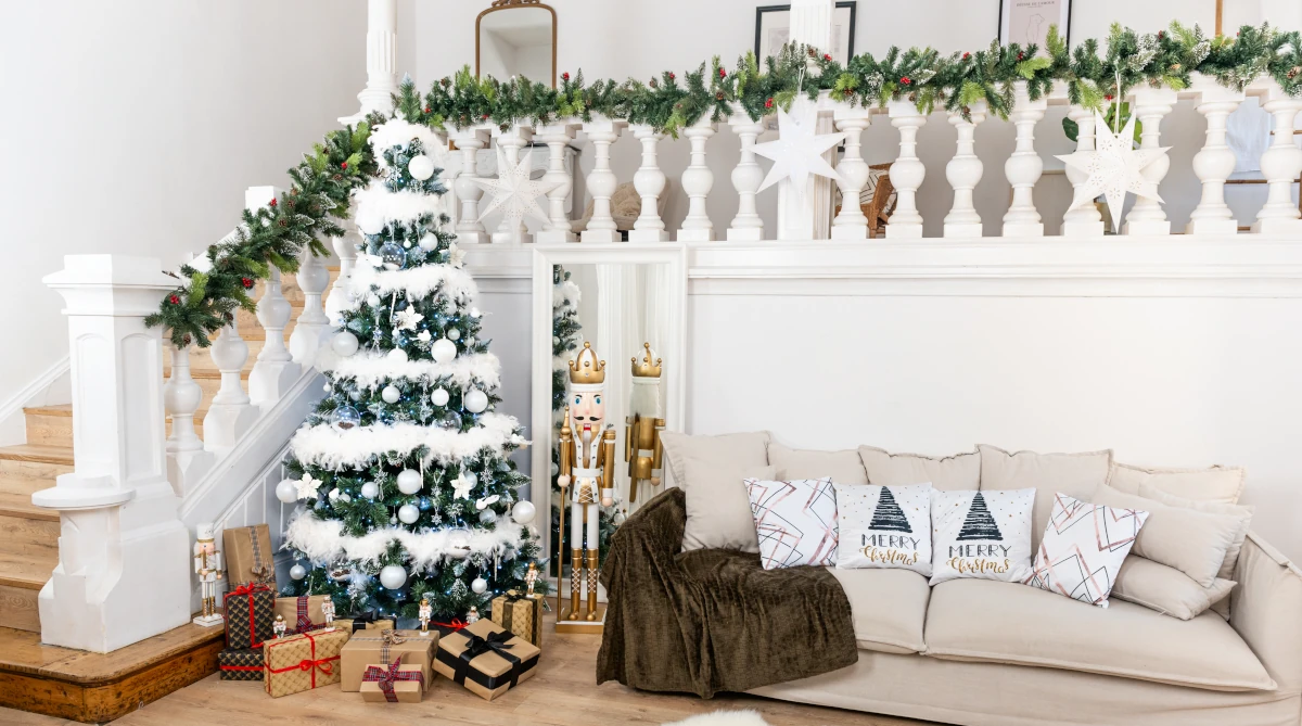 Modne ozdoby świąteczne 2025 – ranking dekoracji na Boże Narodzenie