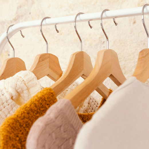 Wieszak drewniany na ubrania 30 szt. wieszaki do szafy, jasnobrązowy