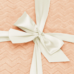 Narzuta na łóżko, pled 70x160cm tłoczony, dwustronny koc na kanapę brzoskwiniowy