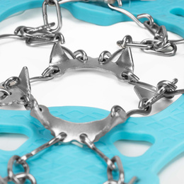 Raczki na buty stalowe antypoślizgowe turystyczne nakładki rozmiar 36-40 turkusowe