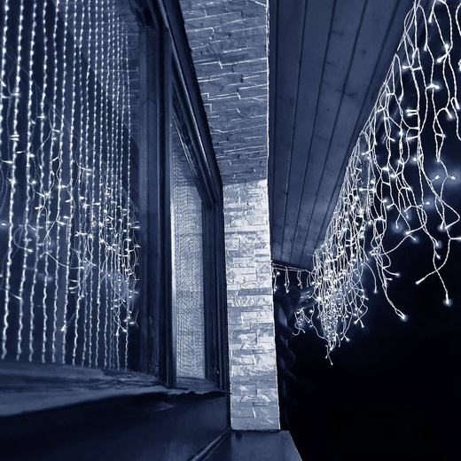 Kurtyna świetlna 300 led girlanda, lampki wewnętrzno-zewnętrzne sople zimny biały