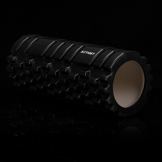 Wałek do masażu, średnio twardy, roller z wypustkami, czarny