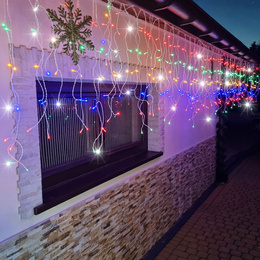 Kurtyna świetlna 500 led girlanda, lampki wewnętrzno-zewnętrzne sople multikolor z zimnym białym flash