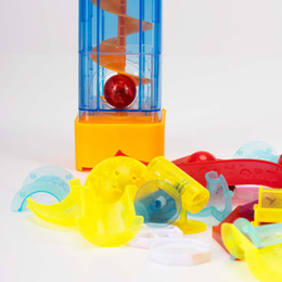 Klocki magnetyczne, kulki LED wieża z spiralną windą zestaw klocków konstrukcyjnych 134 szt. kolorowe