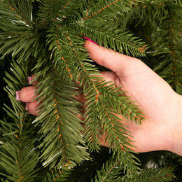 Choinka sztuczna 180 cm świerk himalajski jak żywy PE Royal Trees premium drzewko świąteczne