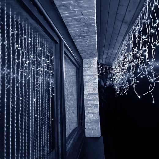 Kurtyna świetlna 500 led girlanda, lampki wewnętrzno-zewnętrzne sople zimny biały