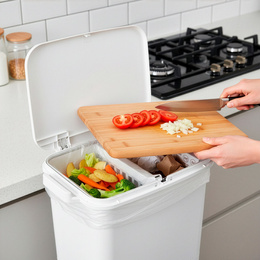 Kosz na śmieci, trzykomorowy 42 l do segregacji odpadów, na kółkach, biały