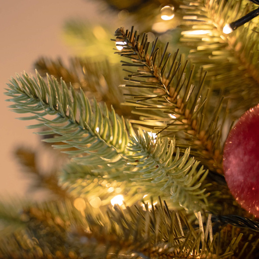 Choinka sztuczna 220 cm Premium Royal Trees świerk syberyjski z drewnianym stojakiem