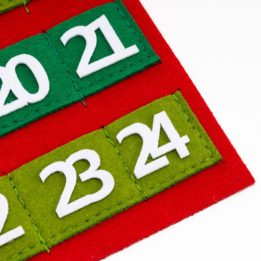Kalendarz adwentowy, wiszący z 24 przegródkami Mikołaj, dekoracja świąteczna, filc, multikolor