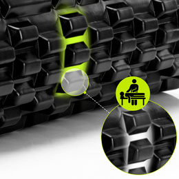 Wałek do masażu, średnio twardy, roller z wypustkami, czarny