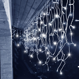 Kurtyna świetlna 300 led girlanda, lampki wewnętrzno-zewnętrzne 15,5 m sople biały zimny + flash