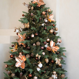 Choinka sztuczna 240 cm Premium Royal Trees świerk syberyjski z drewnianym stojakiem