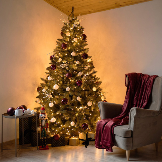 Choinka sztuczna 220 cm Premium Royal Trees świerk kaukaski z drewnianym stojakiem