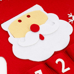 Kalendarz adwentowy, wiszący z 24 okienkami filcowy choinka z mikołajem czerwony