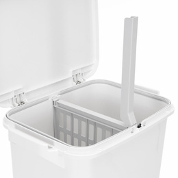 Kosz na śmieci, trzykomorowy 42 l do segregacji odpadów, na kółkach, biały