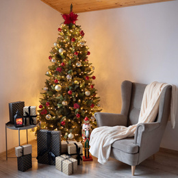 Choinka sztuczna 220 cm Premium Royal Trees świerk syberyjski z drewnianym stojakiem