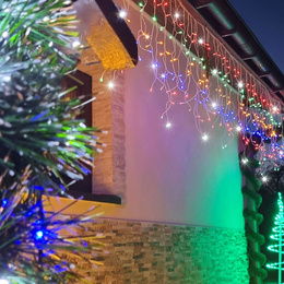 Kurtyna świetlna 500 led girlanda, lampki wewnętrzno-zewnętrzne sople multikolor z zimnym białym flash