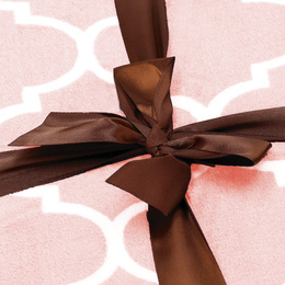 Narzuta na łóżko, pled 150x200 cm, koc na kanapę różowy marokańska koniczyna