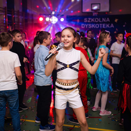 Strój K-Pop dla dziewczynki kostium Rumi Łowczynie Demonów przebranie gwiazda POP 120-130cm