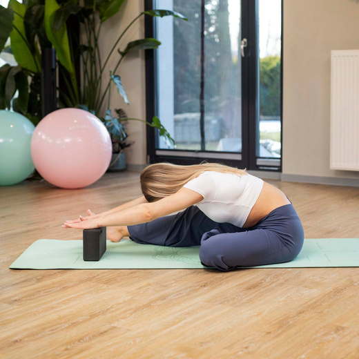 Kostka do jogi piankowa EVA 23x15x7,5 cm klocek blok do ćwiczeń pilates stretching czarny