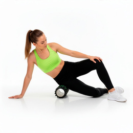 Wałek do masażu, średnio twardy, roller z wypustkami, czarny