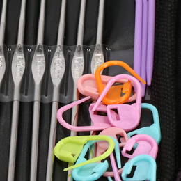 Zestaw do szydełkowania z etui 100 elementów szydełka 0.6-6.5 mm z akcesoriami