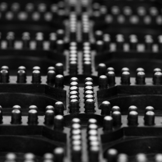 Wycieraczka wejściowa, mata pod drzwi 75x45 ażurowa, czarno-grafitowa