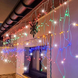 Kurtyna świetlna 500 led girlanda, lampki wewnętrzno-zewnętrzne sople multikolor z zimnym białym flash