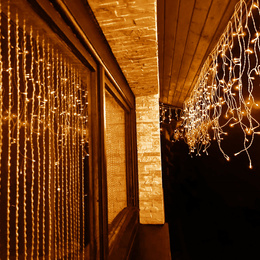 Kurtyna świetlna z pilotem 500 led girlanda, lampki wewnętrzno-zewnętrzne 22,5 m sople ciepły biały