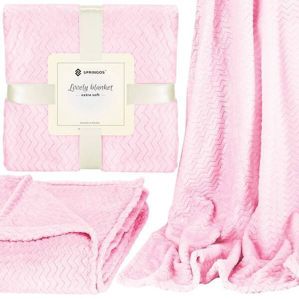 Narzuta na łóżko, pled 160x200 cm tłoczony zygzak, dwustronny koc na kanapę róż