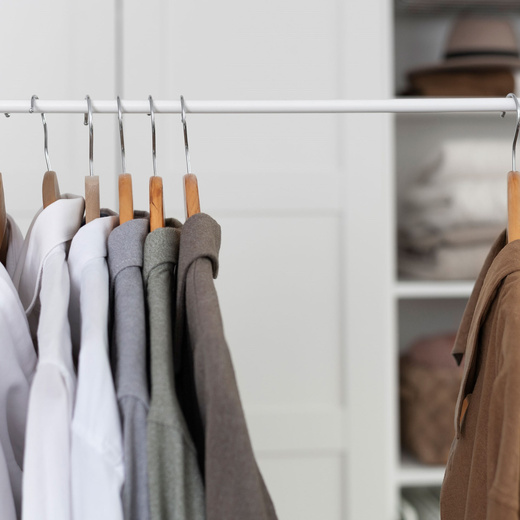 Wieszak drewniany na ubrania 10 szt. wieszaki do szafy, jasnobrązowy