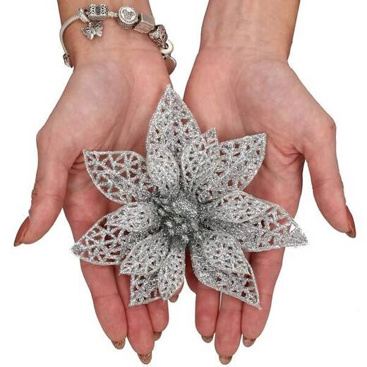 Gwiazda betlejemska, sztuczny kwiat, poinsecja ażurowa, srebrna z brokatem na klipsie