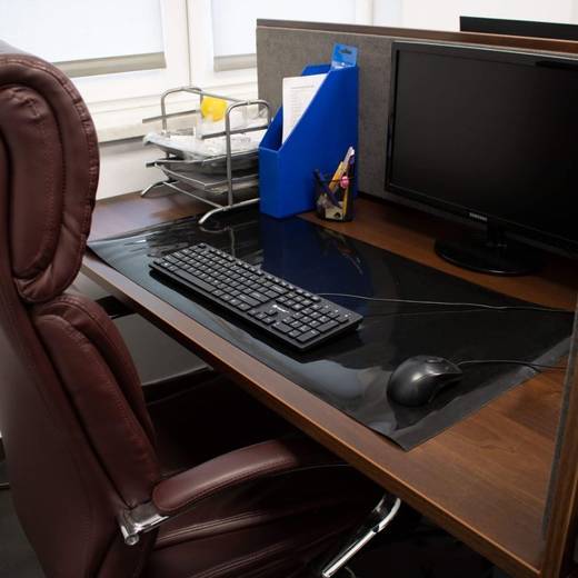 Mata pod krzesło, fotel biurowy 90x45x0,1cm podkładka na biurko czarna